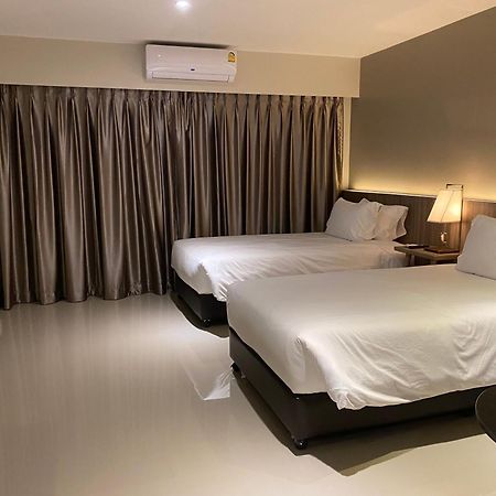 The Madera Lodge Pattaya Jomtien Beach Buitenkant foto
