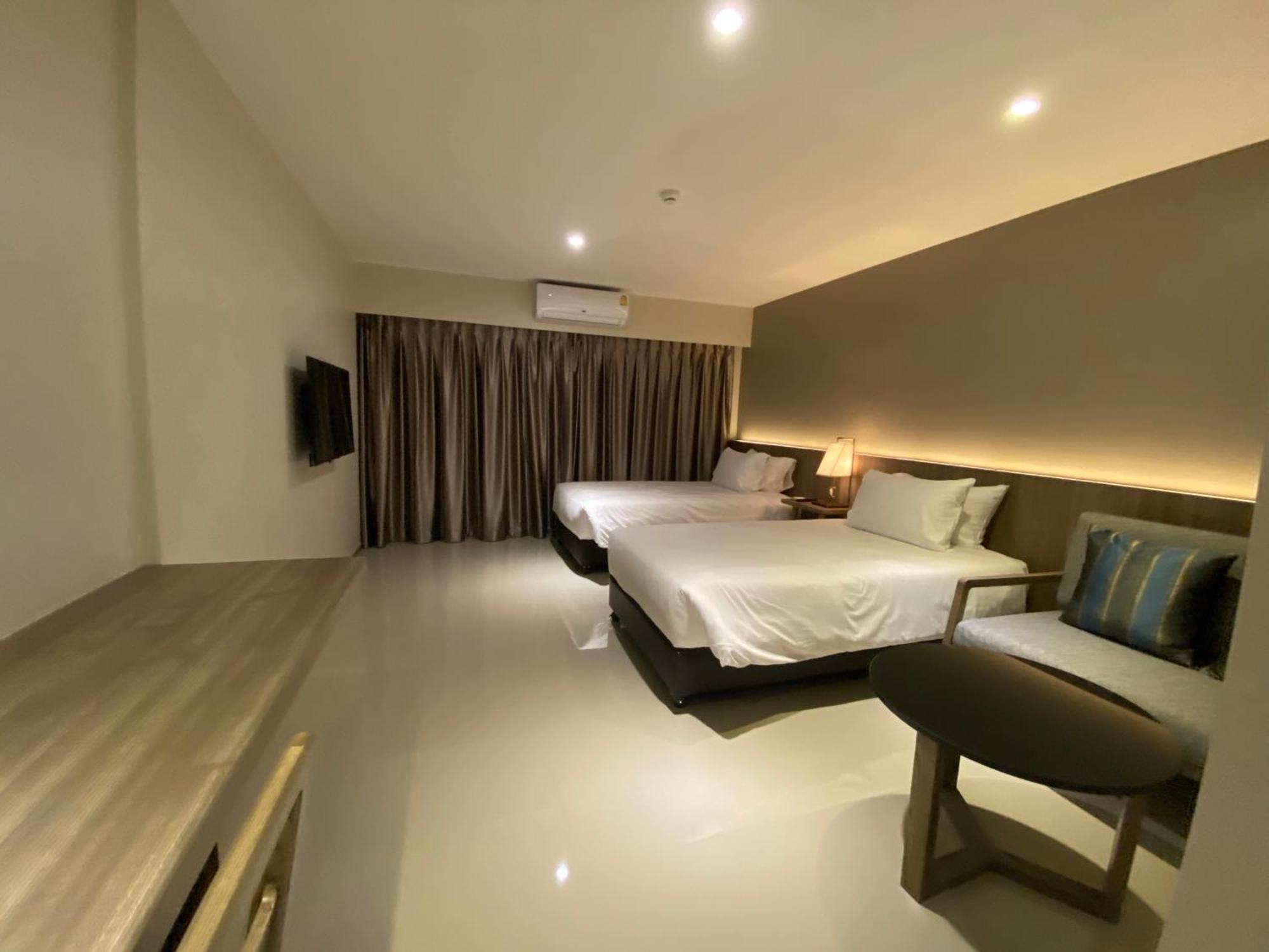 The Madera Lodge Pattaya Jomtien Beach Buitenkant foto